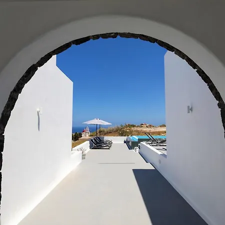 White Element Καρτεράδος